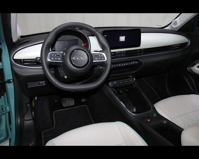 Usata Fiat 600 La Prima 136 CV (100 kW) 2025 Blu SUV