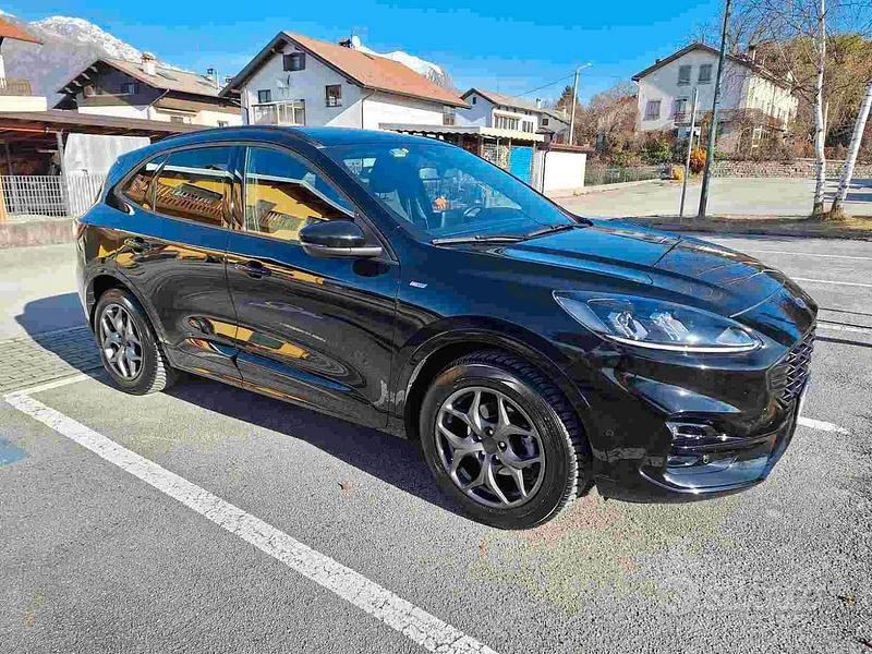 Usata Ford Kuga ST-Line 150 CV (110 kW) 2021 Nero SUV