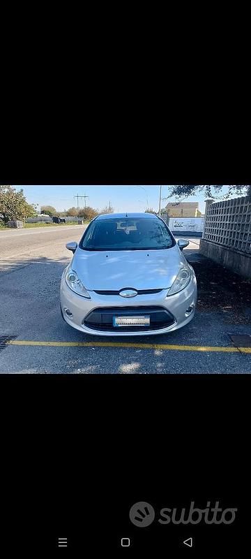 Usata Ford Fiesta 2009 Grigio Utilitaria