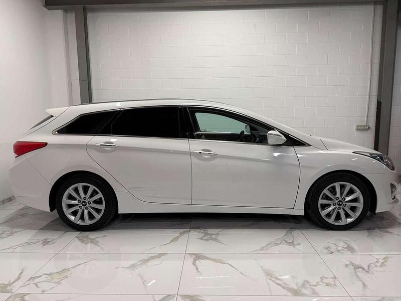 Usata Hyundai i40 136 CV (100 kW) 2014 Bianco Station wagon