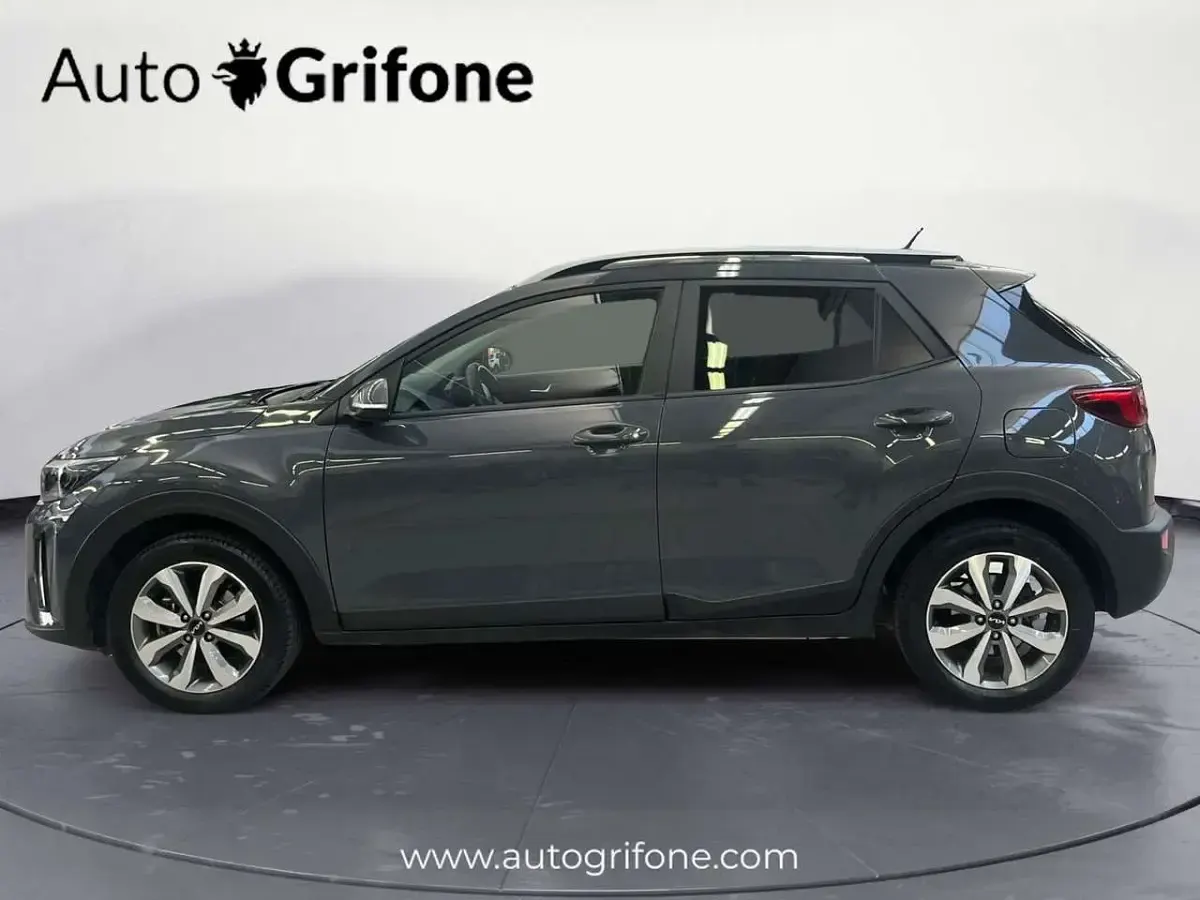Usata Kia Stonic Urban 84 CV (61 kW) 2022 Grigio SUV