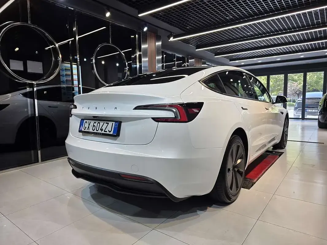 Usata Tesla Model 3 RWD 208 kW (283 CV) 2025 Berlina