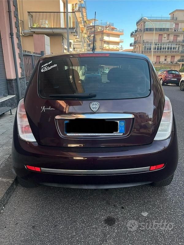 Usata Lancia Ypsilon 75 CV (55 kW) 2011 Utilitaria