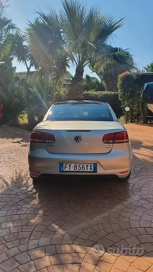 Usata VW Eos 140 CV (102 kW) 2011 Grigio Cabrio