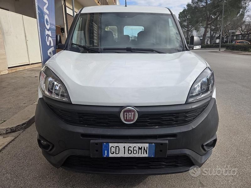 Usata Fiat Doblò Easy 95 CV (69 kW) 2021 Bianco Monovolume