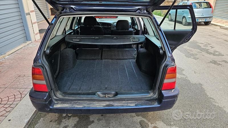 Usata VW Golf III 90 CV (66 kW) 1996 Blu Station wagon