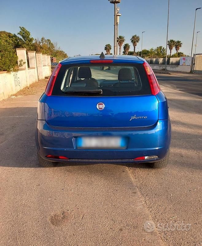 Usata Fiat Grande Punto 75 CV (55 kW) 2009 Blu Utilitaria