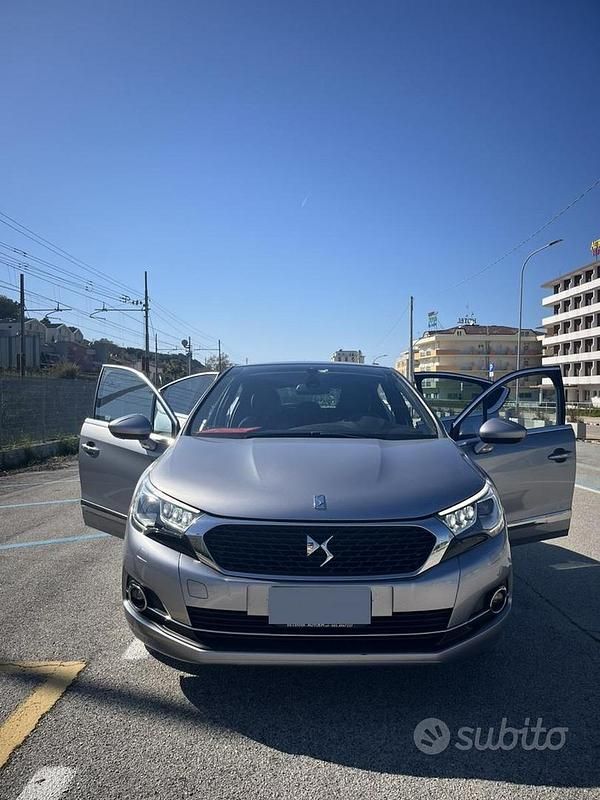 Usata DS Automobiles DS4 Sport Chic 120 CV (88 kW) 2017 Grigio Berlina