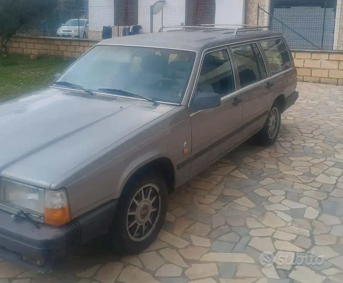 Usata Volvo 740 116 CV (85 kW) 1987 Grigio Station wagon