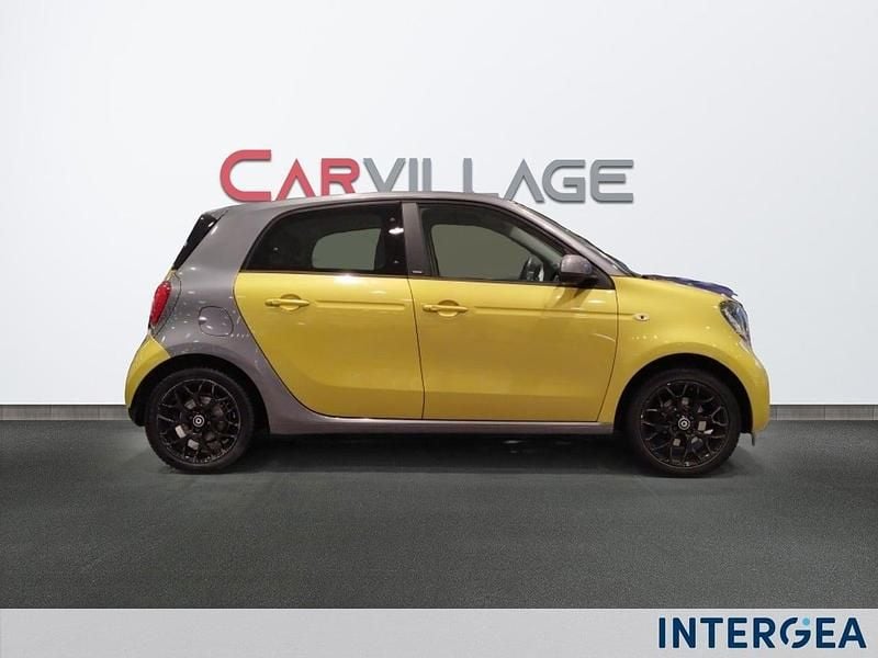 Usata Smart ForFour Passion 71 CV (52 kW) 2016 Oro Utilitaria