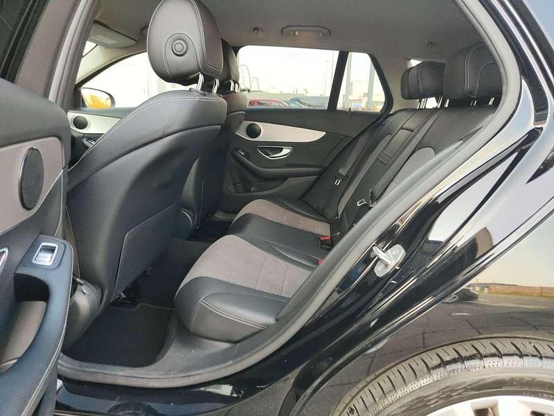 Usata Mercedes C220 194 CV (142 kW) 2019 Nero Station wagon