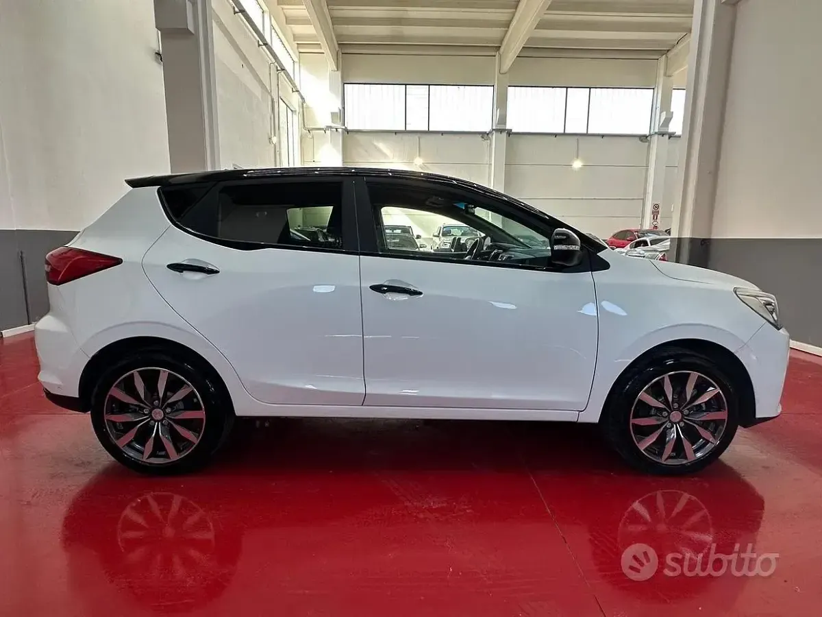 Usata EVO Evo 3 107 CV (78 kW) 2022 Bianco SUV