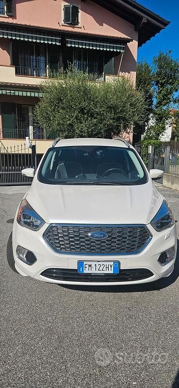 Usata Ford Kuga Vignale 150 CV (110 kW) 2017 Bianco SUV