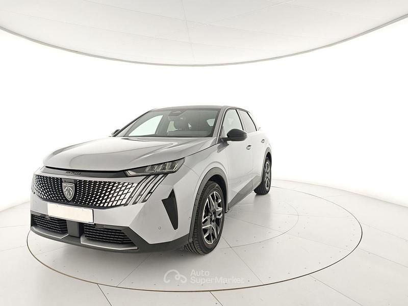 Usata Peugeot 3008 Allure 136 CV (100 kW) 2025 Argento SUV