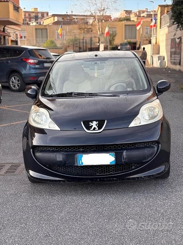 Usata Peugeot 107 68 CV (50 kW) 2007 Nero Utilitaria