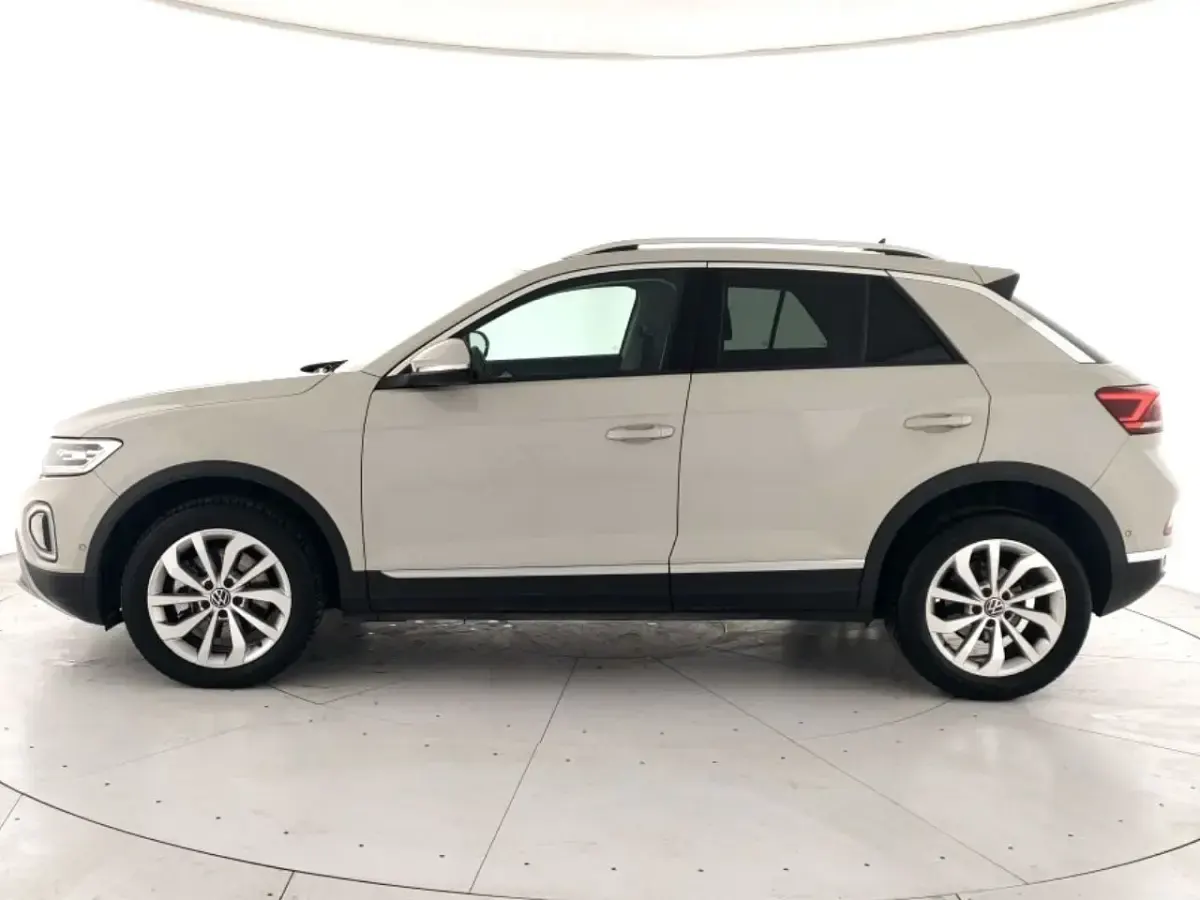 Begagnad VW T-Roc Life 150 HK (110 kW) 2022 Vit SUV