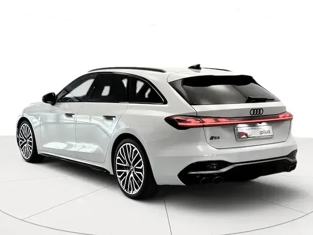 Usata Audi S5 Sport 367 CV (269 kW) 2025 Bianco ghiacciaio metallizzato Station wagon