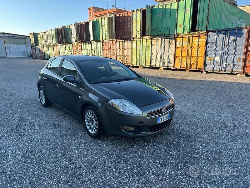 Usata Fiat Bravo Dynamic 90 CV (66 kW) 2011 Grigio Utilitaria