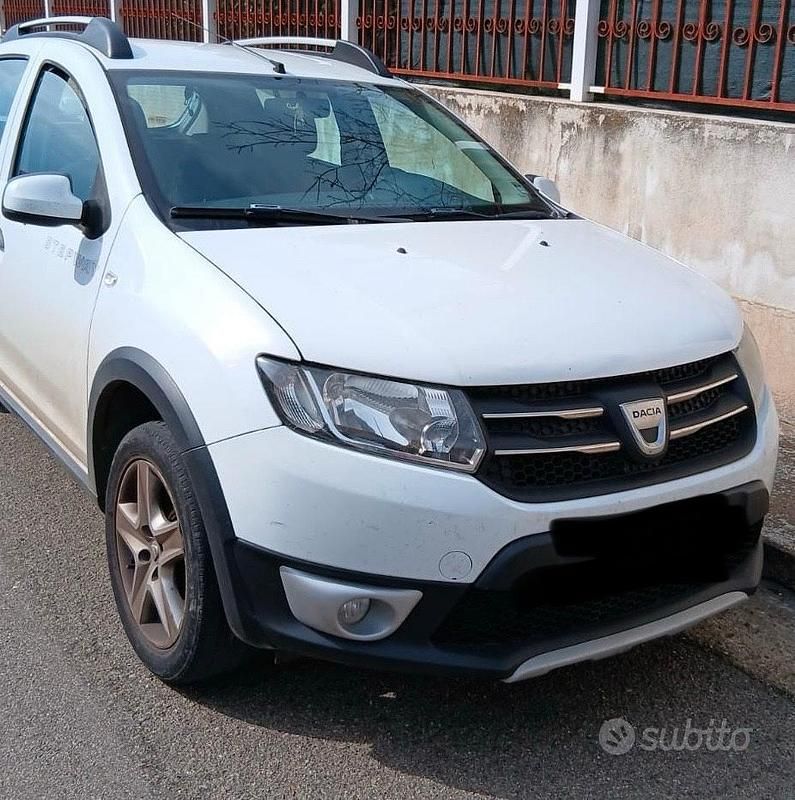 Usata Dacia Sandero 90 CV (66 kW) 2015 Bianco Monovolume