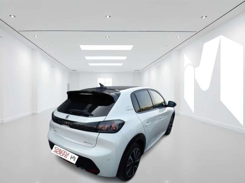 Usata Peugeot 208 GT-line 131 CV (96 kW) 2020 Bianco Utilitaria