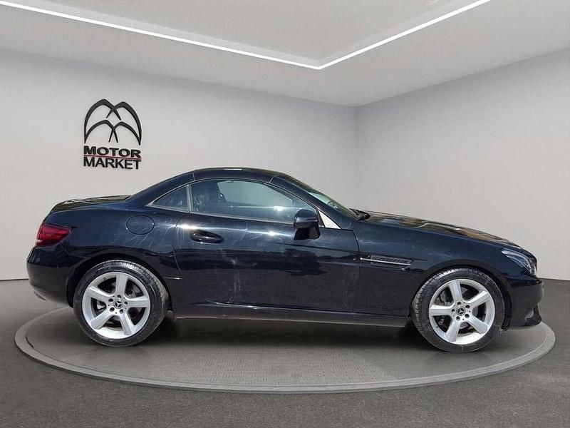 Usata Mercedes SLC250 204 CV (150 kW) 2017 Nero Cabrio