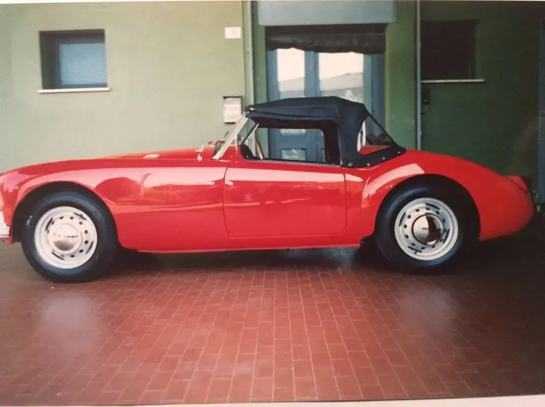Usata MG MGA 72 CV (52 kW) 1958 Rosso Cabrio