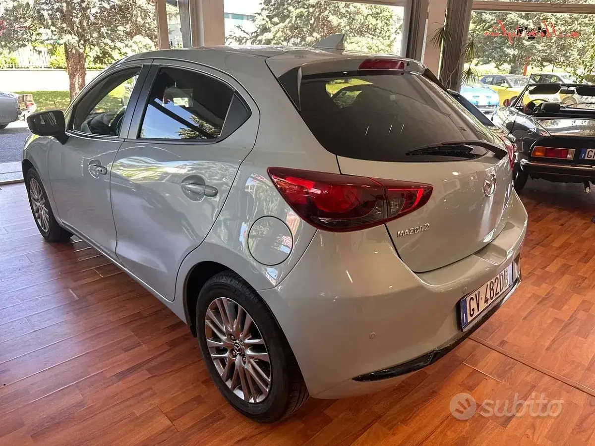 Usata Mazda 2 90 CV (66 kW) 2024 Blu Utilitaria