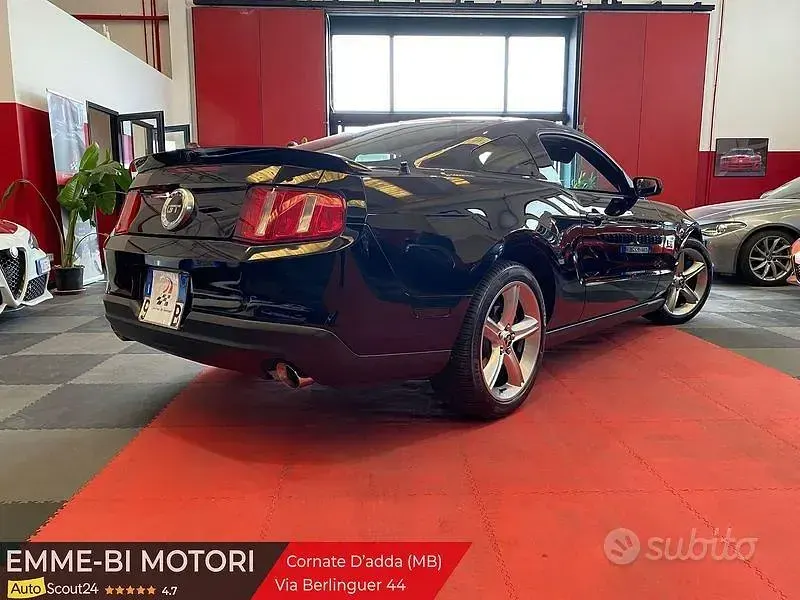 Usata Ford Mustang GT Premium 315 CV (231 kW) 2011 Nero Coupé