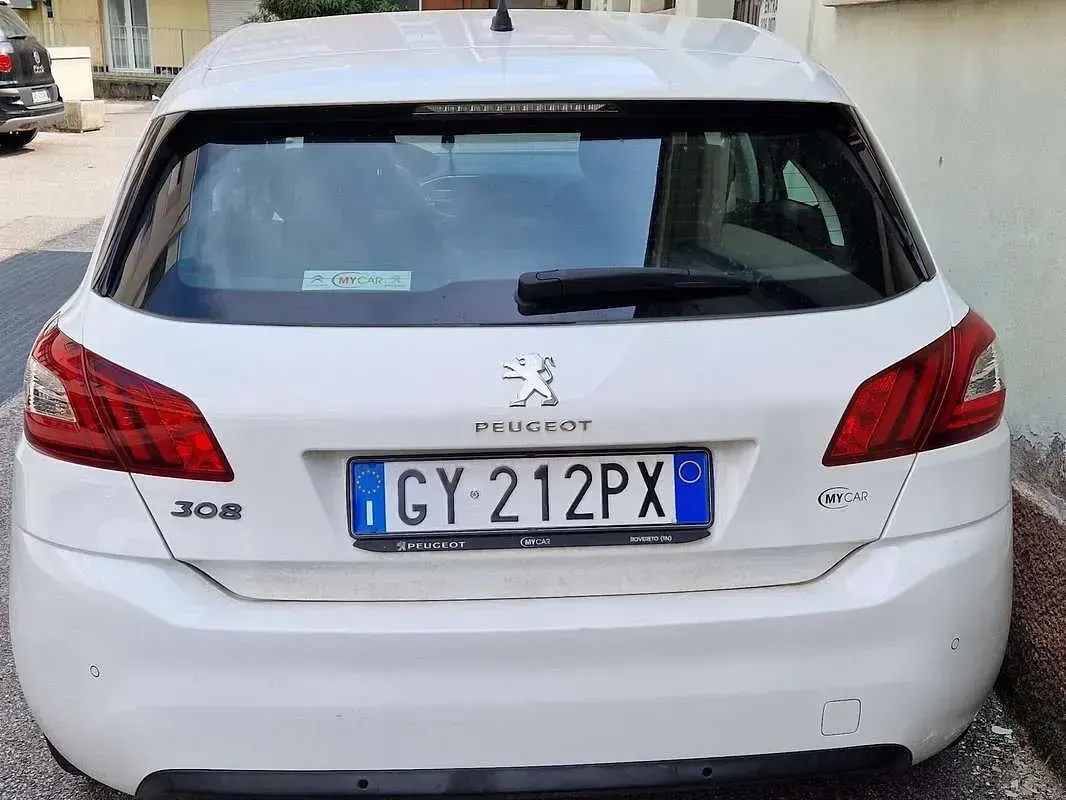 Usata Peugeot 308 Allure 116 CV (85 kW) 2015 Bianco Berlina