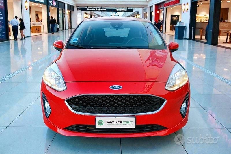 Usata Ford Fiesta 86 CV (63 kW) 2017 Rosso Utilitaria