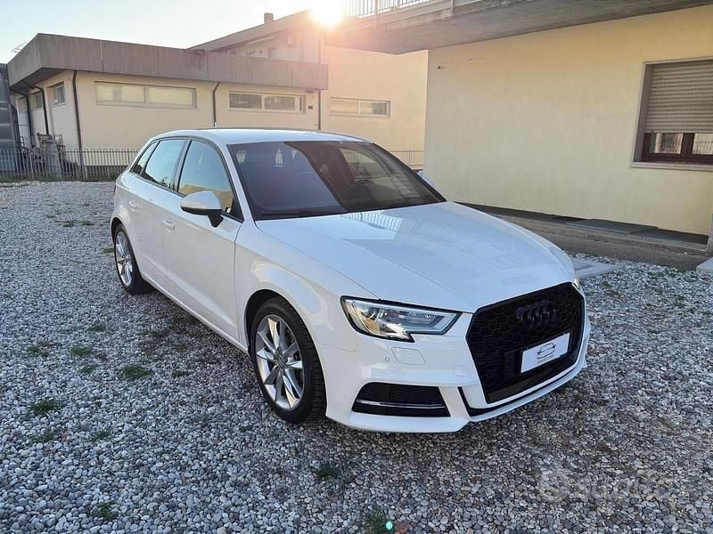 Usata Audi A3 Ambiente 116 CV (85 kW) 2017 Bianco Berlina