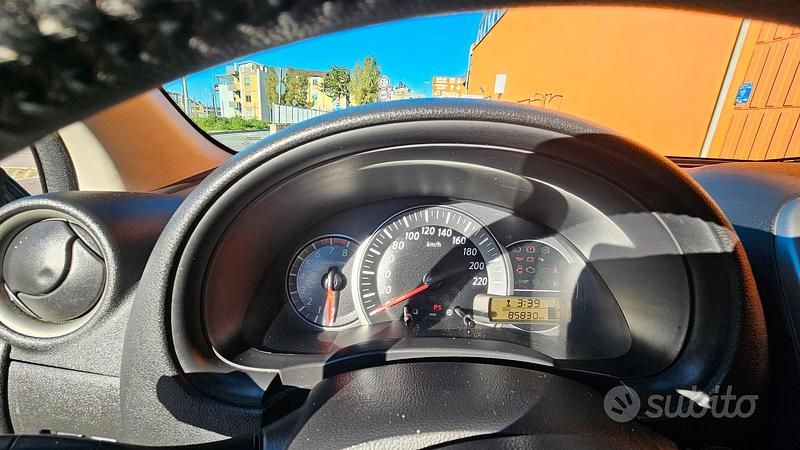 Usata Nissan Micra 2017 Blu Utilitaria