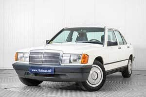 Usata Mercedes 190 73 CV (53 kW) 1985 Bianco Berlina