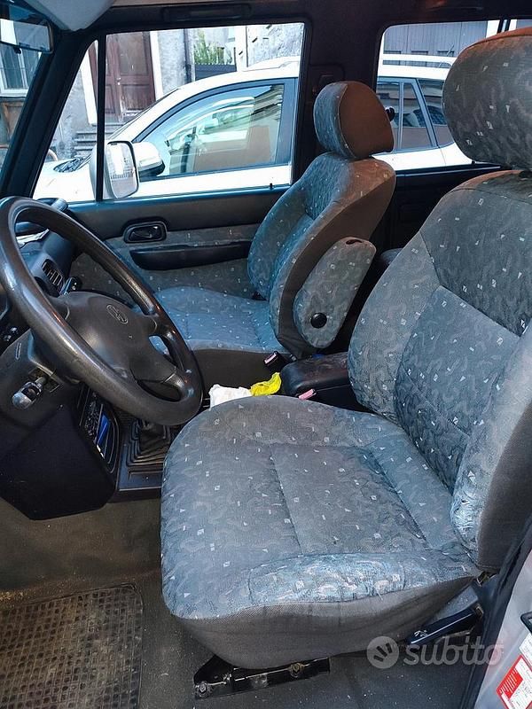 Usata Hyundai Galloper 100 CV (73 kW) 2001 Grigio SUV