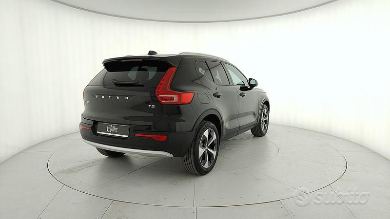 Usata Volvo XC40 Core 129 CV (94 kW) 2024 Nero SUV