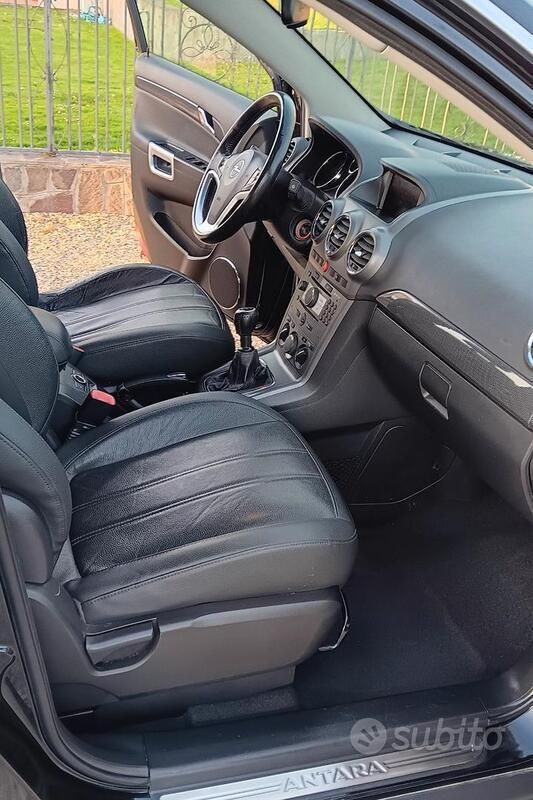 Usata Opel Antara Cosmo 150 CV (110 kW) 2010 Nero SUV