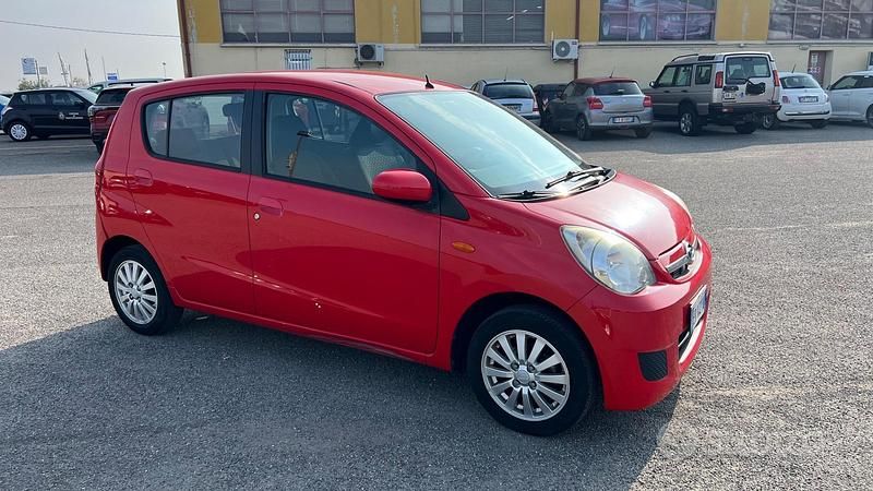 Usata Daihatsu Cuore TAKA 69 CV (50 kW) 2010 Rosso Utilitaria