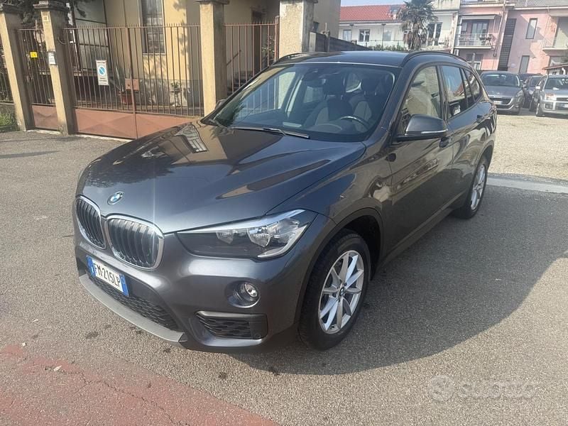 Usata BMW X1 Sport Line 140 CV (102 kW) 2018 Grigio SUV