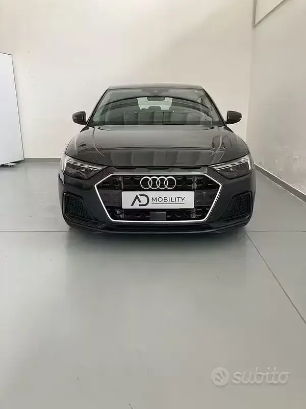 Usata Audi A1 Design 95 CV (69 kW) 2019 Grigio SUV