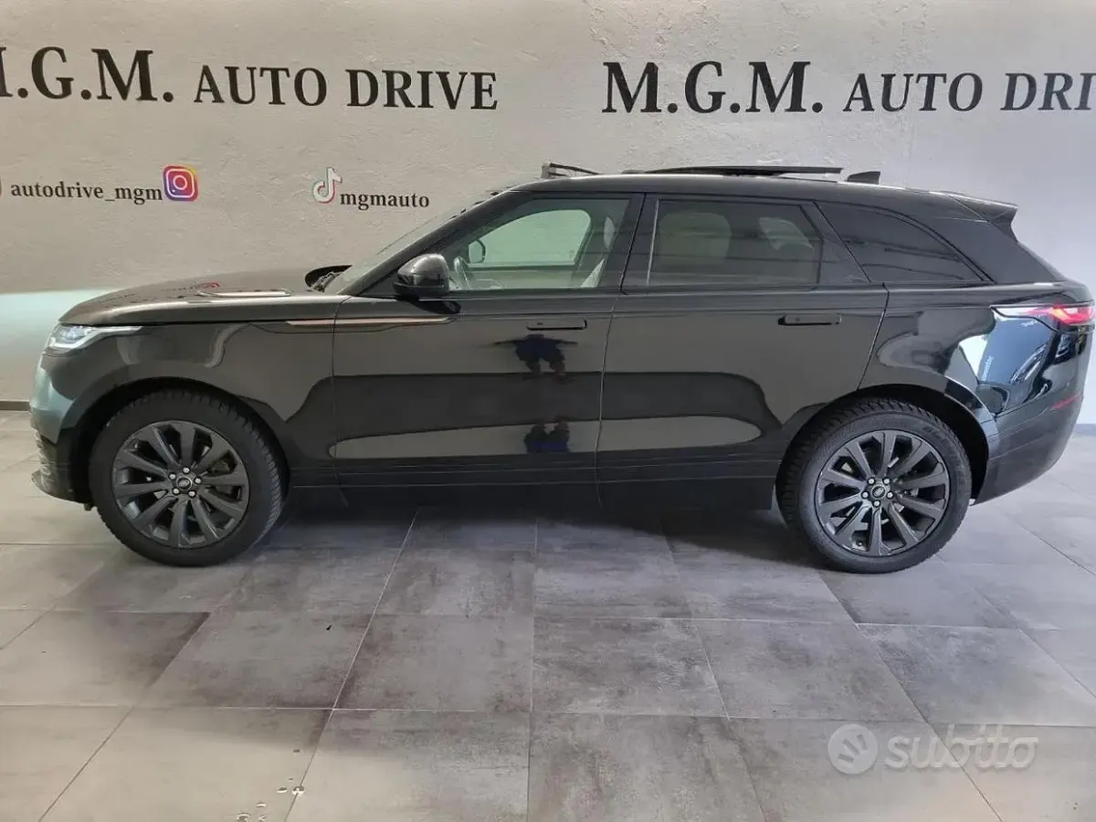 Usata Land Rover Range Rover Velar R-Dynamic 241 CV (177 kW) 2019 Nero SUV