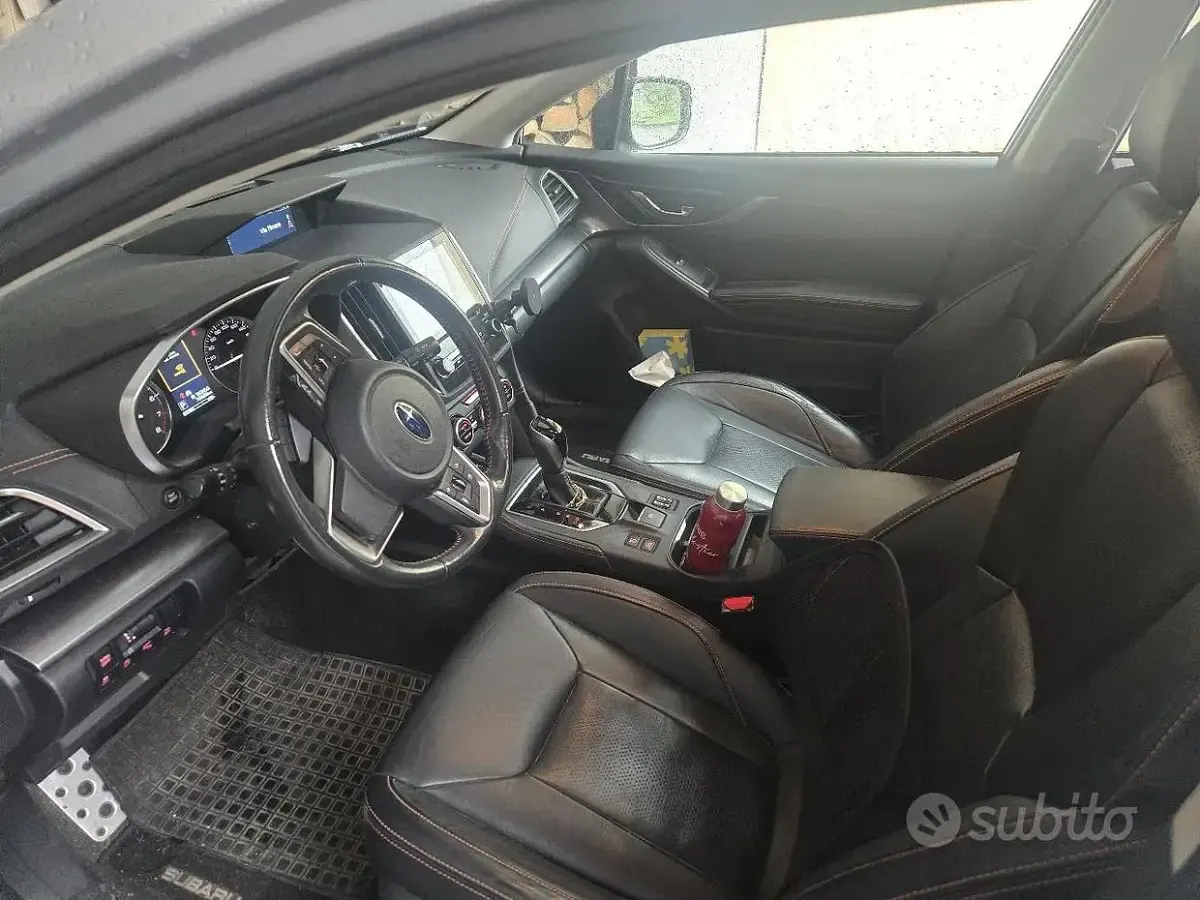 Usata Subaru XV 114 CV (83 kW) 2019 Grigio SUV