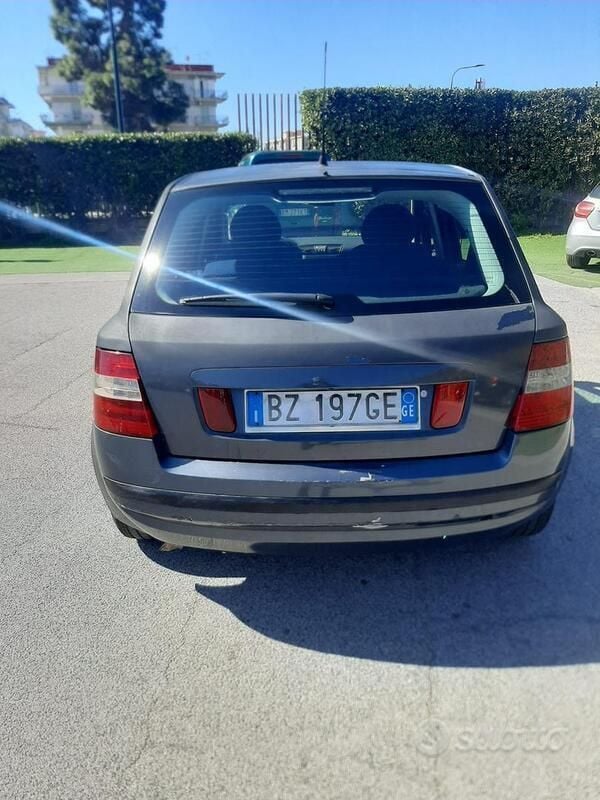 Blu Usata 2002 Fiat Stilo Berlina | 700 € (Super prezzo) - Immagine 1/4