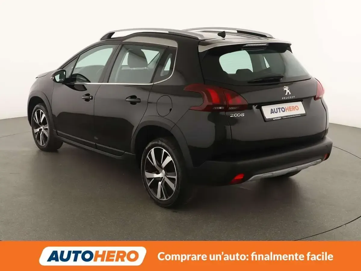 Usata Peugeot 2008 Allure 102 CV (75 kW) 2019 Nero SUV