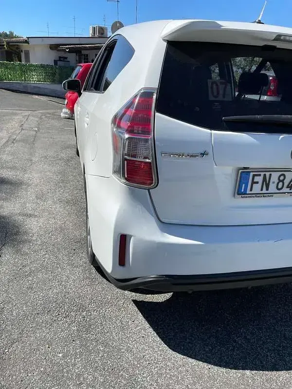 Usata Toyota Prius+ Lounge 99 CV (72 kW) 2018 Bianco Monovolume