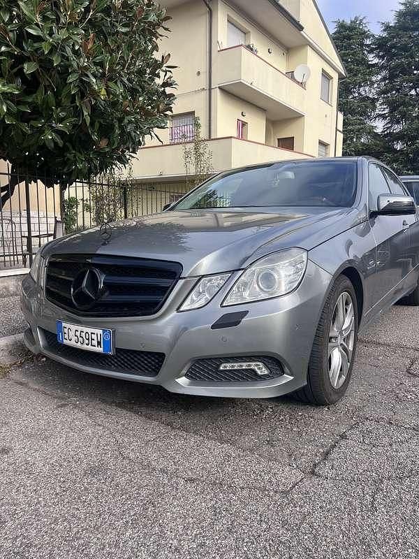 Usata Mercedes E250 Avantgarde 204 CV (150 kW) 2010 Berlina