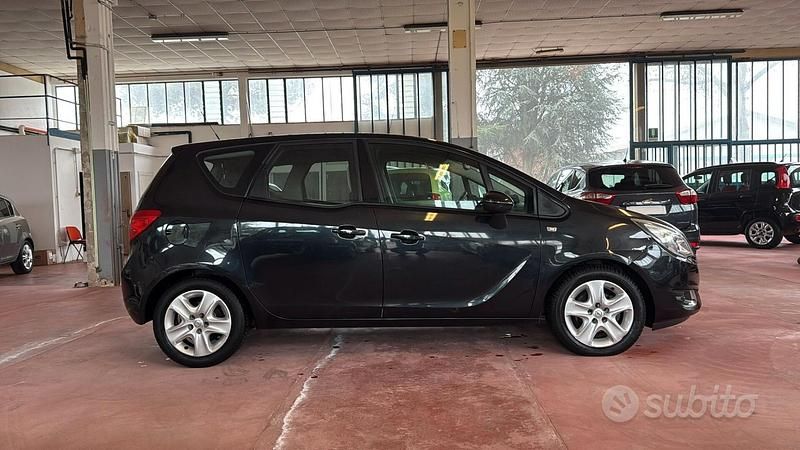 Usata Opel Meriva Cosmo 120 CV (88 kW) 2014 Nero Monovolume