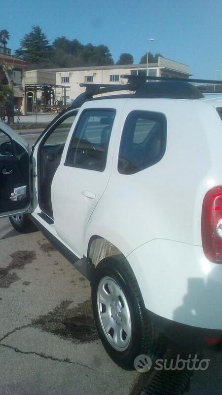 Usata Dacia Duster 2012 Bianco SUV