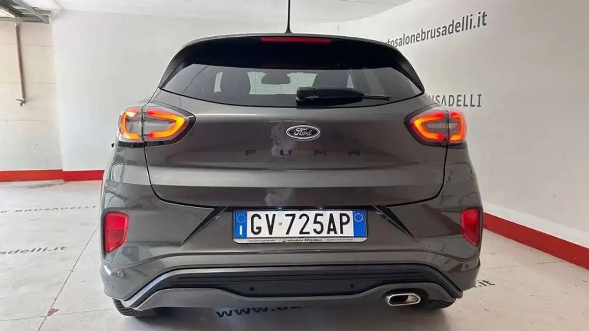 Usata Ford Puma ST-Line 124 CV (91 kW) 2024 Magnetic grey SUV
