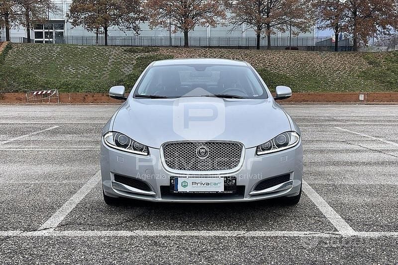 Usata Jaguar XF Premium Luxury 275 CV (202 kW) 2012 Grigio Berlina
