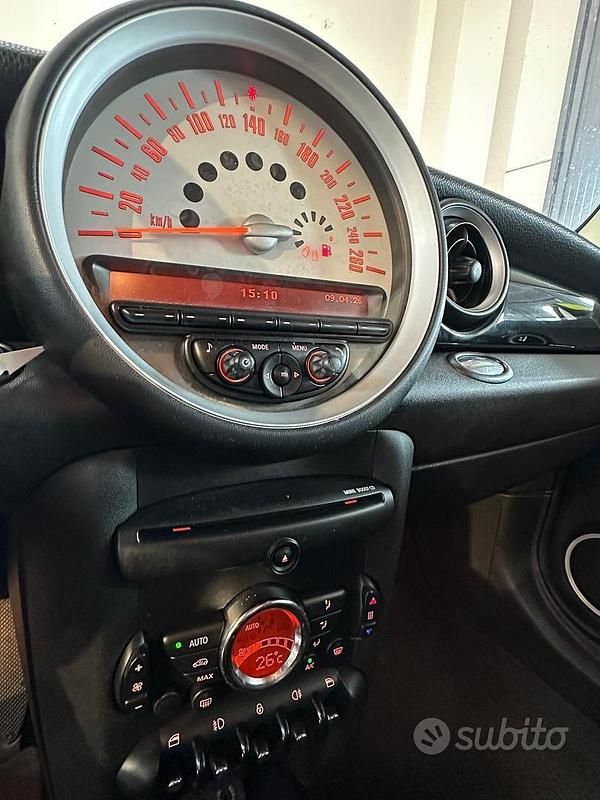 Usata Mini One D 90 CV (66 kW) 2014 Nero Utilitaria